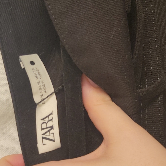 Zara black dress pants gold belt - Picture 3 of 5